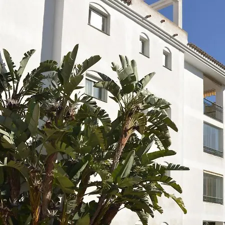 Luxury Garden - Walking Distance To The Sea Apartment Sitio de Calahonda
