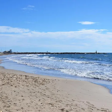 Apartment Luxury Garden - Walking Distance To The Sea *